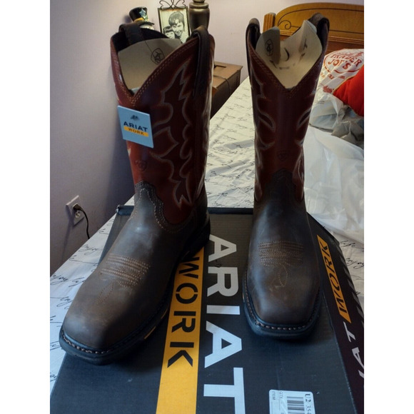 Men's WorkHog Square Toe Steel Toe Work Boot by Ariat 10D New in Box Pull On - Picture 2 of 8